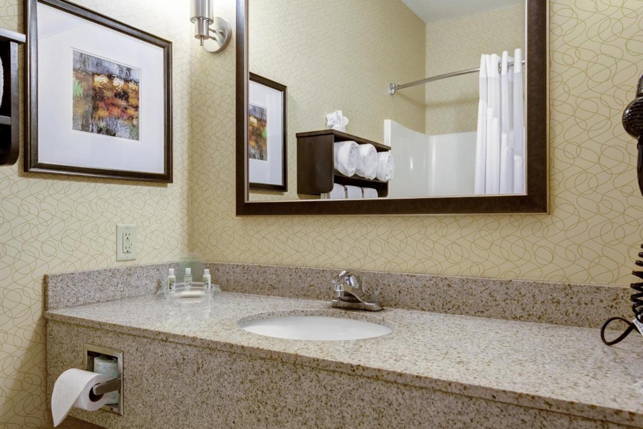Holiday Inn Express And Suites Sikeston By Ihg Екстериор снимка