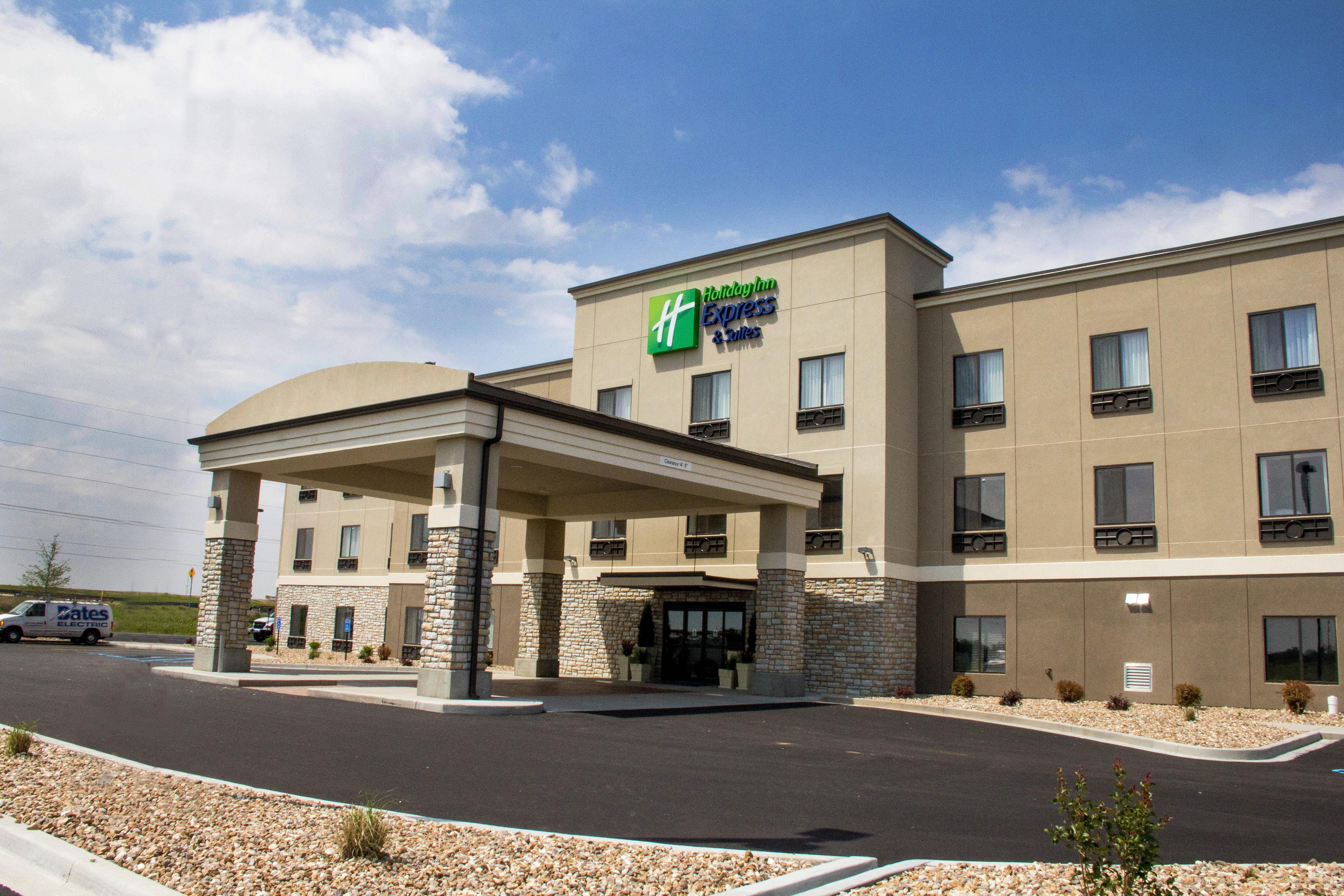 Holiday Inn Express And Suites Sikeston By Ihg Екстериор снимка